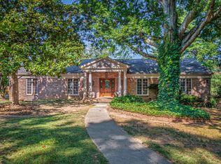 717 Westborough Rd, Knoxville, TN 37909