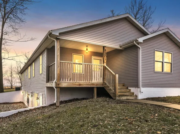 1301 Oakwood Ln, Ligonier, IN 46767