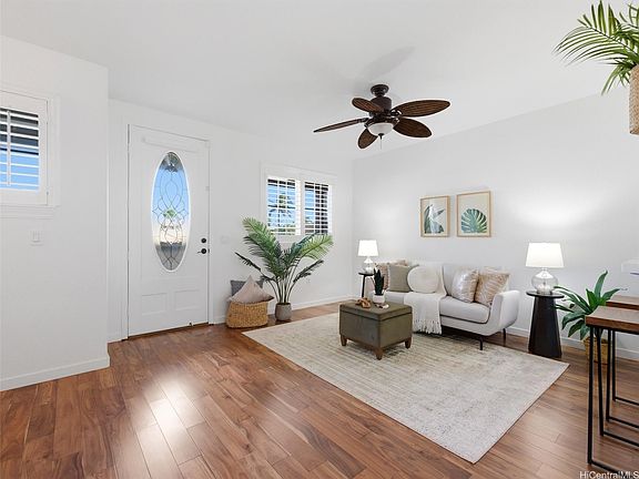 3rd image of 7018 Hawaii Kai Dr Unit 406