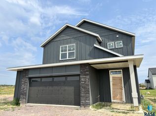 6512 W Goldberg Dr, Sioux Falls, SD 57107