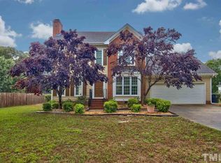 1512 Twin Lake Dr, Holly Springs, NC 27540