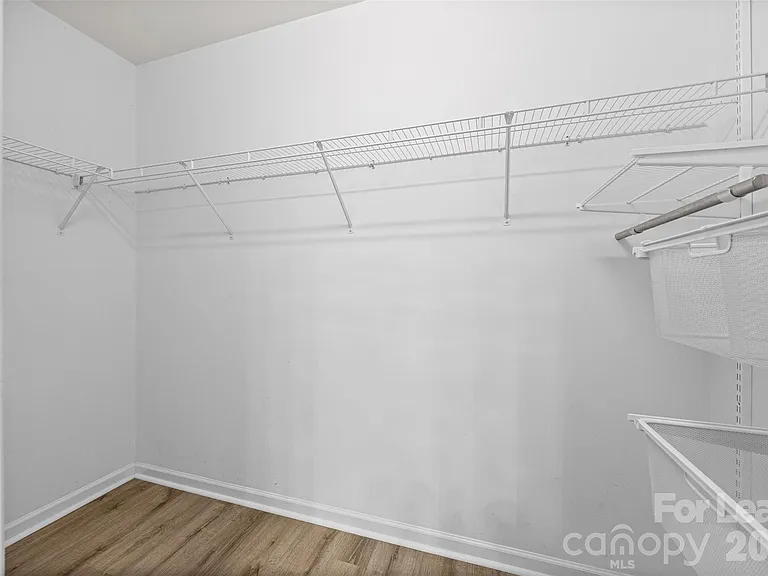 2052 Shady Pond Dr — Photo 19