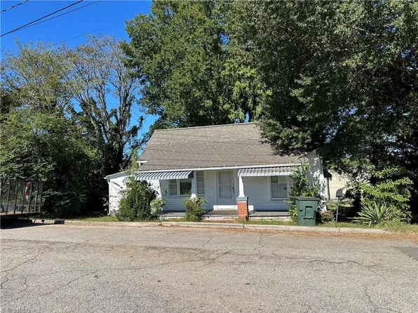 104 E Adams St, Mayodan, NC 27027