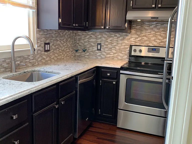 710 Powell Dr — Photo 28