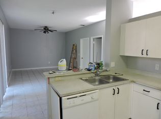 360 NW 102nd Ter, Pembroke Pines, FL 33026