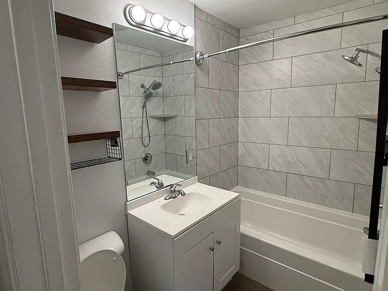 30 Center Rd #A — Photo 11