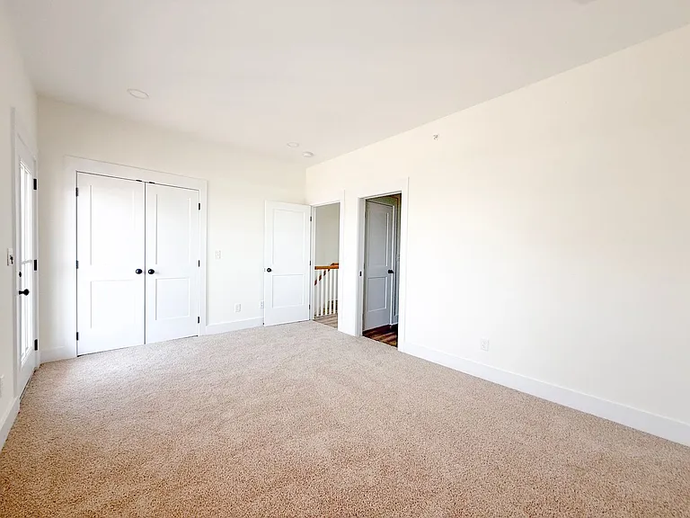 1348 Meridian St — Photo 20