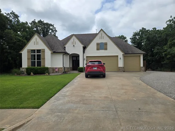 1241 Southcliff Dr, Bartlesville, OK 74003