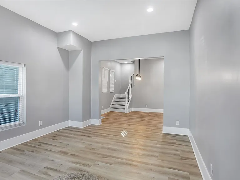 835 Weghorst St — Photo 8