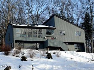 50 Inglenook Rd, New Fairfield, CT 06812