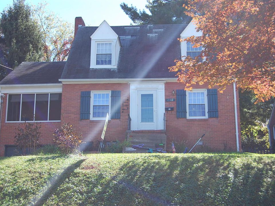 2nd image of 2502 Livingston Rd SW