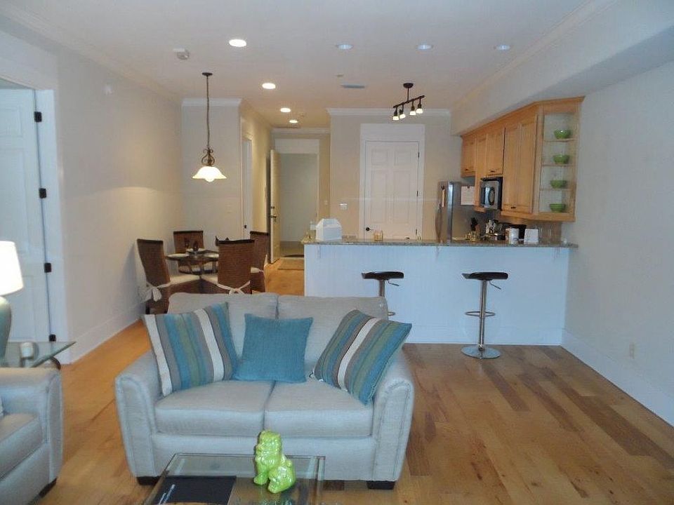 100 N Bancroft St 2 br / 2.5 ba, 3000, Fairhope, AL 36532 Zillow