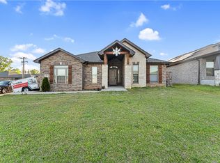 5901 NW Silas St, Bentonville, AR 72713