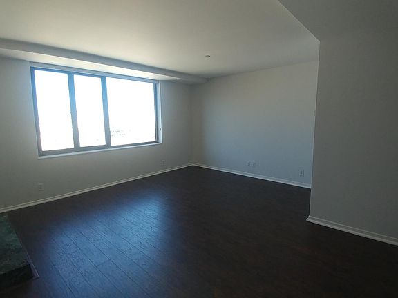 2nd image of 1699 California St #706