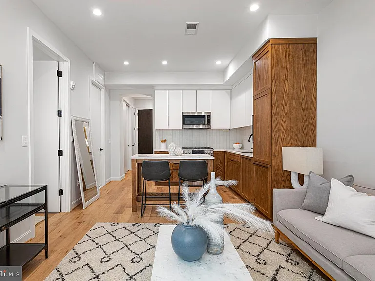 2525 Pennsylvania Ave NW #303 — Photo 19