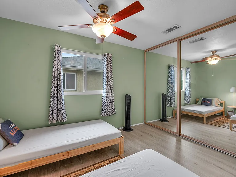 4523 College Way #H — Photo 20