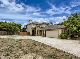 1113 Paradise Dr, Canyon Lake, TX 78133