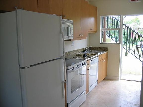 2nd image of 707 6th Ave S APT 3101
