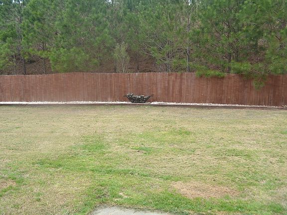 4th image of 769 Telegraph Dr