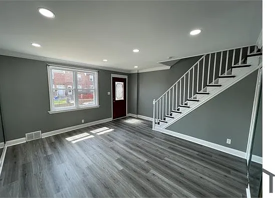 2545 S Bellford St — Photo 2