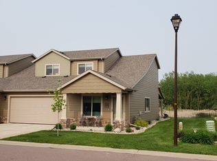 5409 S Ledgestone Pl, Sioux Falls, SD 57108