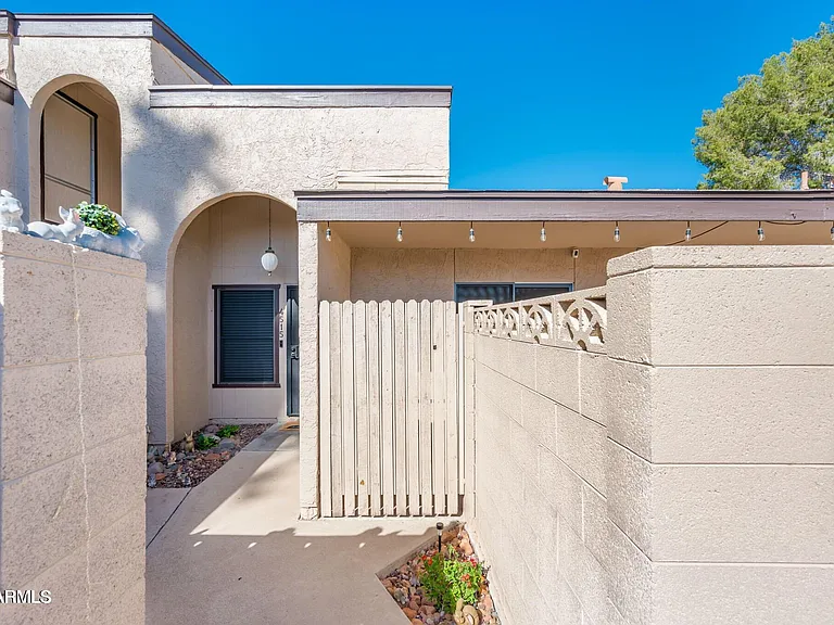 4515 W Continental Dr — Photo 2