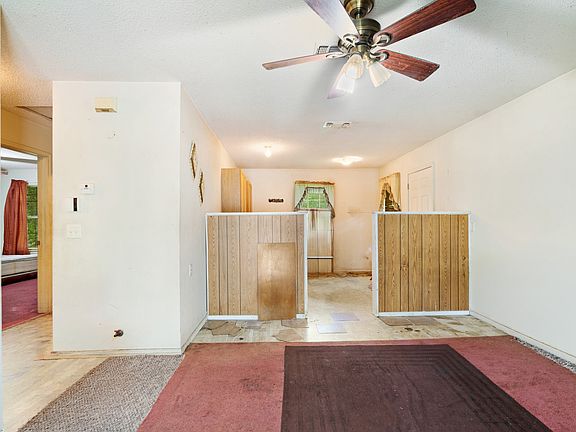 3rd image of 474 11th St NE