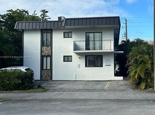 2379 NE 172nd St #1, North Miami Beach, FL 33160