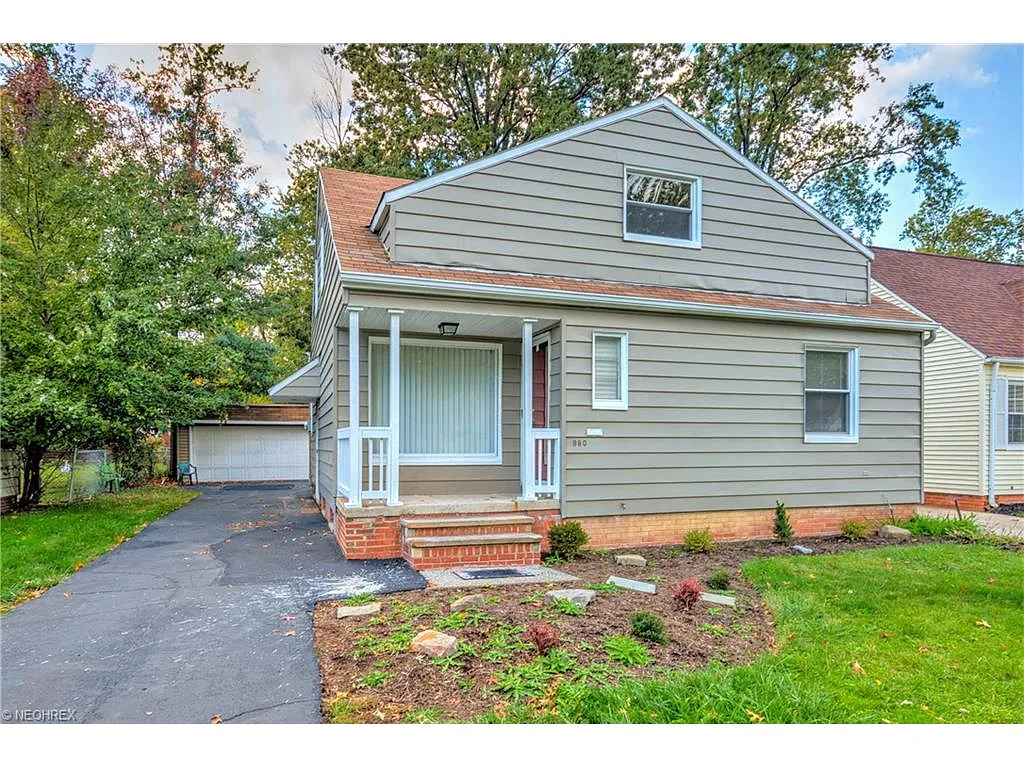 980 Glenside Ave photo 1