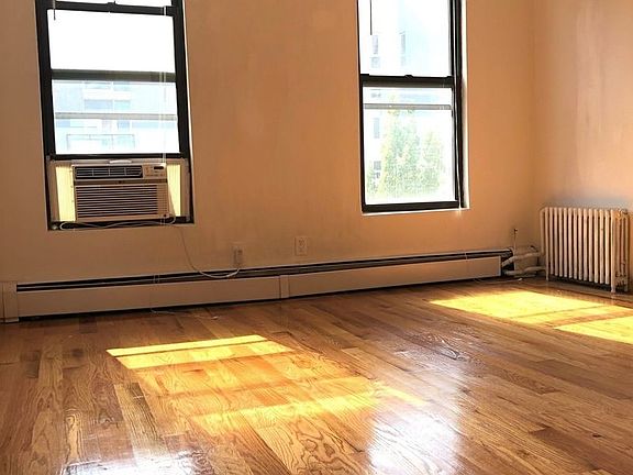 3rd image of 294 McGuinness Blvd #3F