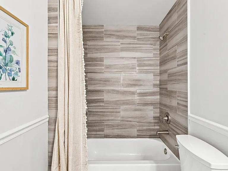 1259 Barnstaple Cir — Photo 32