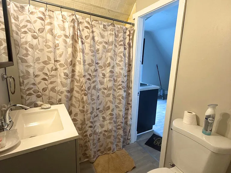 68 Waverly St #3 — Photo 7