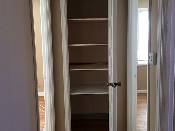 5th image of 715 W 25th St APT 1