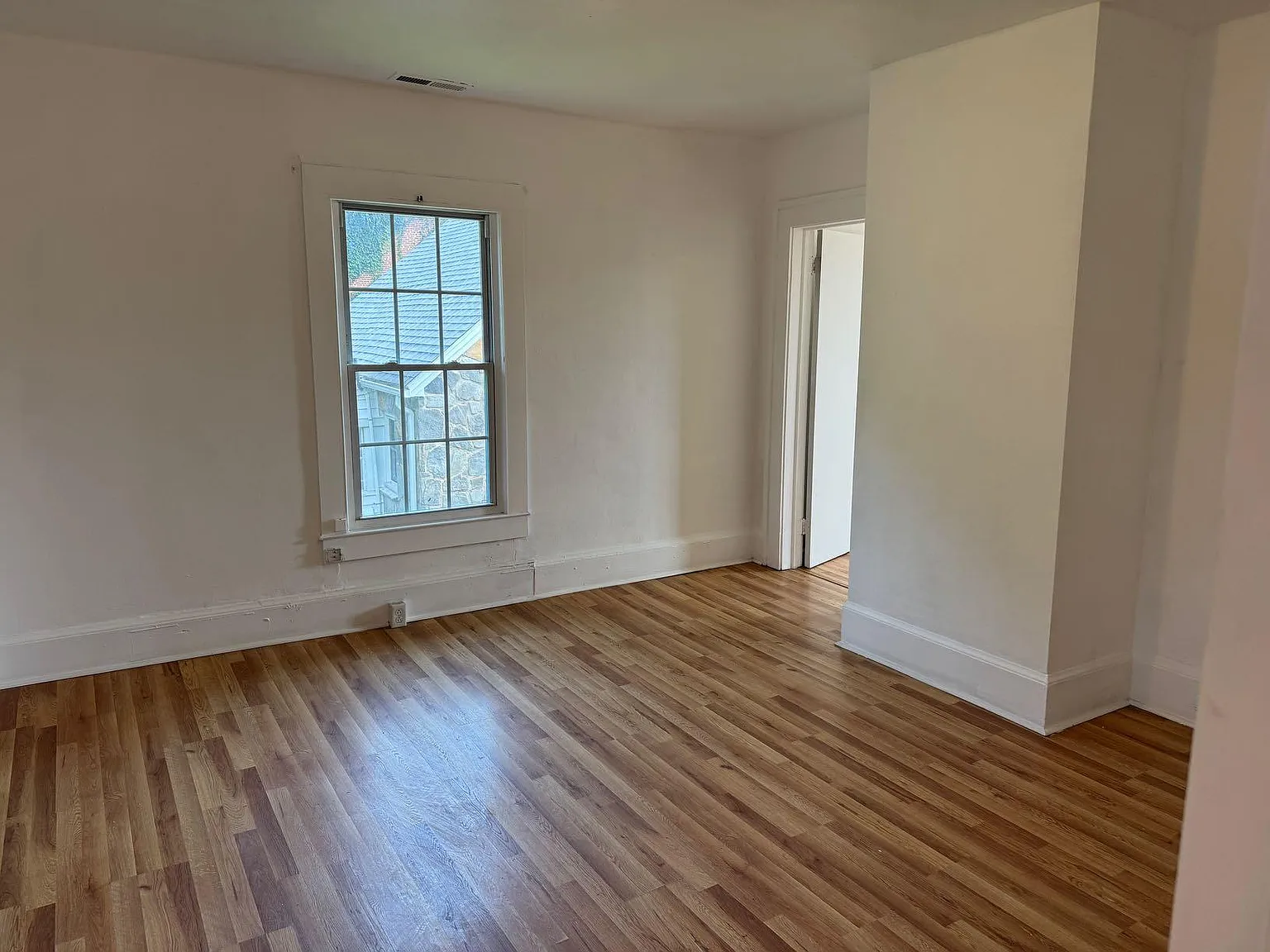 1 bed, 1.0 bath, 700 sqft, $738 — Photo 4