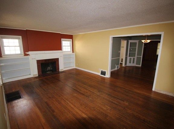 4th image of 619 N Joplin Ave
