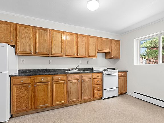 4th image of 50 Bryon Rd #3