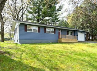 9 Olena Dr, Whitesboro, NY 13492