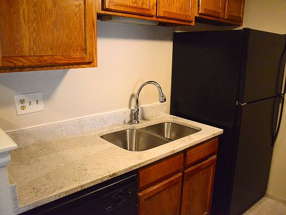 2nd image of 8225 E Fairmount Dr APT 2-104