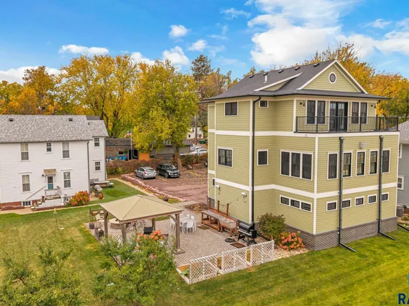221 E 14th St, Sioux Falls, SD 57104