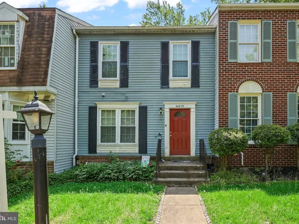 4439 Starling Ct, Woodbridge, VA 22193