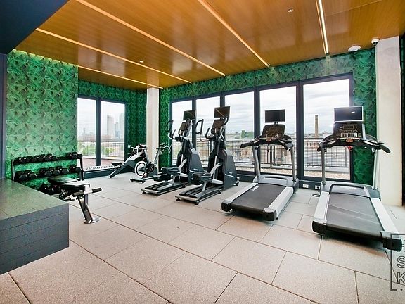 5th image of 215 Green St #3CC