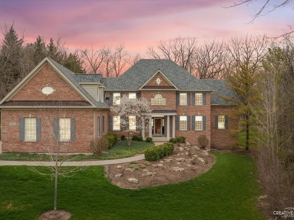 43W232 Tall Pines Rd, Elgin, IL 60124