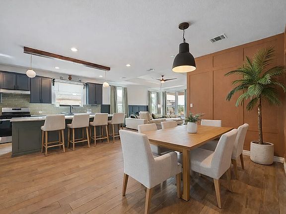 3rd image of 337 Barn Hill Loop