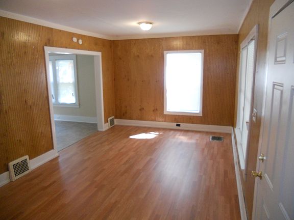 2nd image of 407 Albert Ave