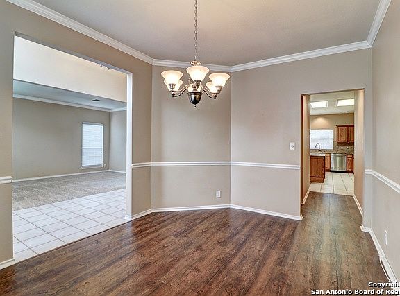 5th image of 11 Spring Lake Dr