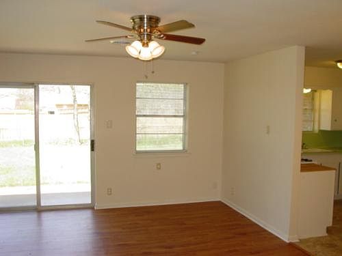3rd image of 203 N Horne St