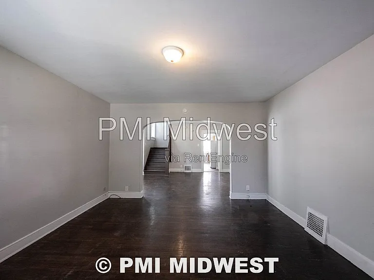 3139 Guilford Ave — Photo 2
