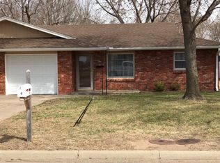 3100 Tulane Pl APT A, Hutchinson, KS 67502