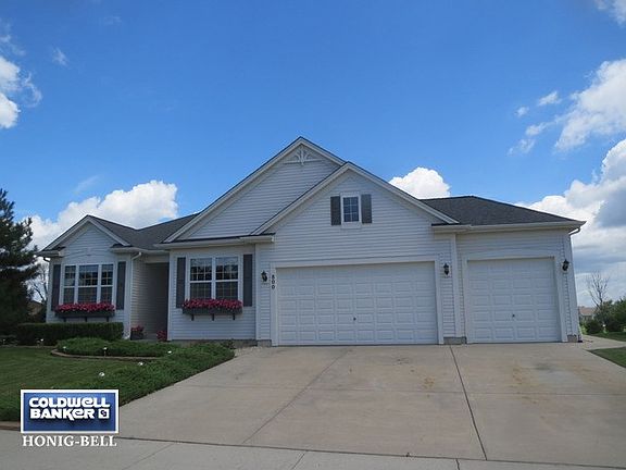 2nd image of 800 Sycamore Dr