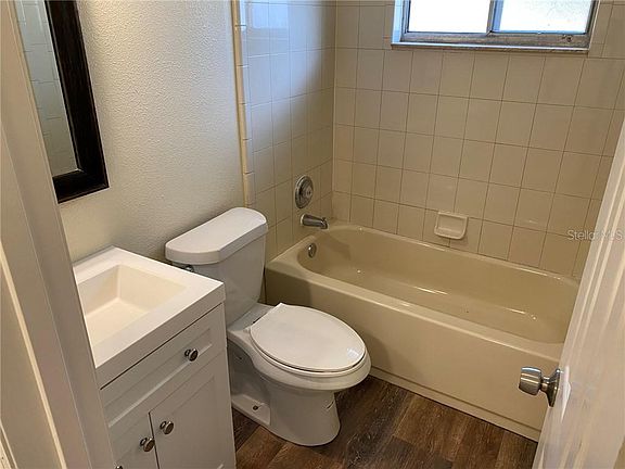 4th image of 932 Bryan Ct